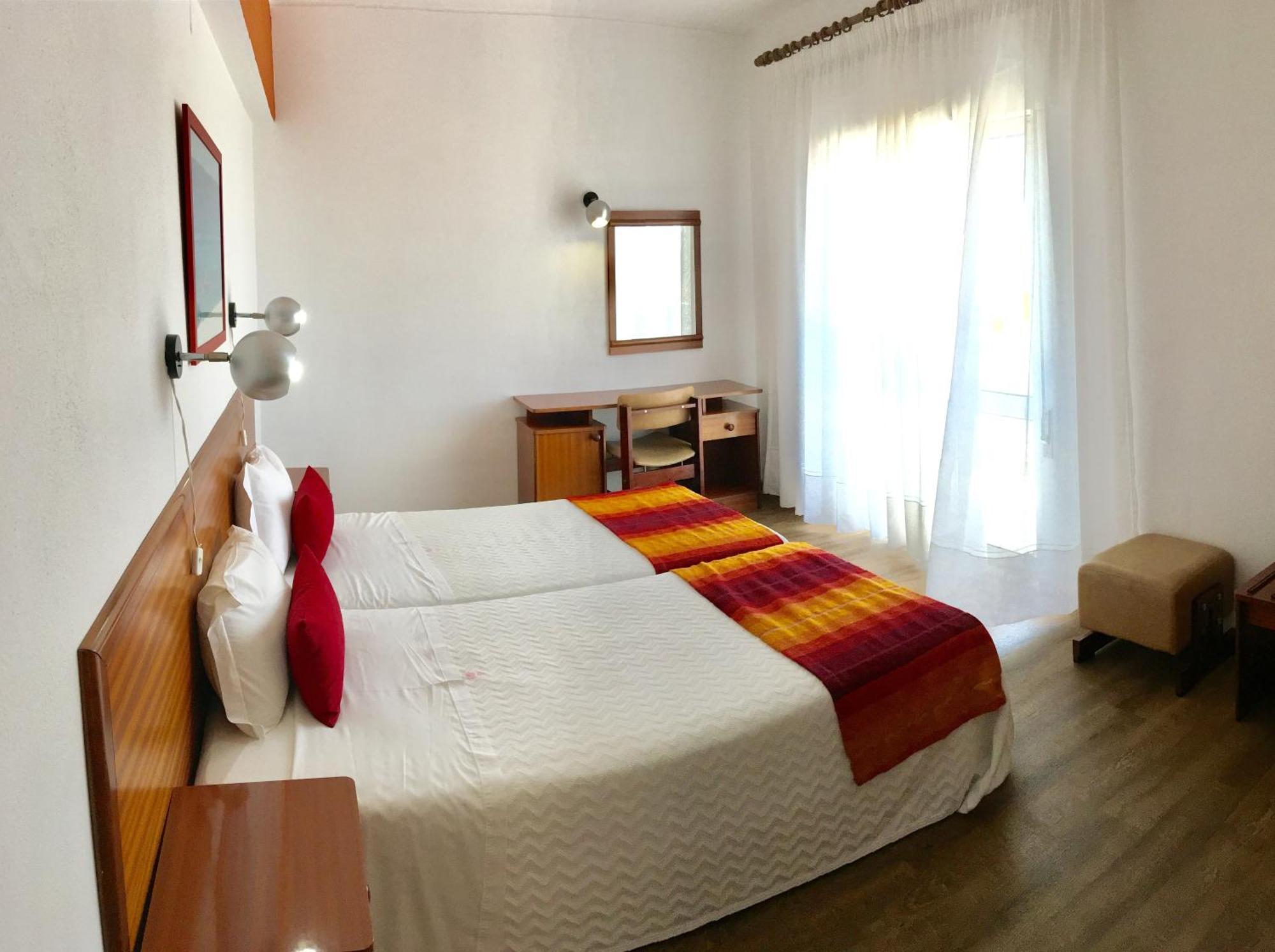 Rosamar Apartamentos Armacao de Pera Bilik gambar