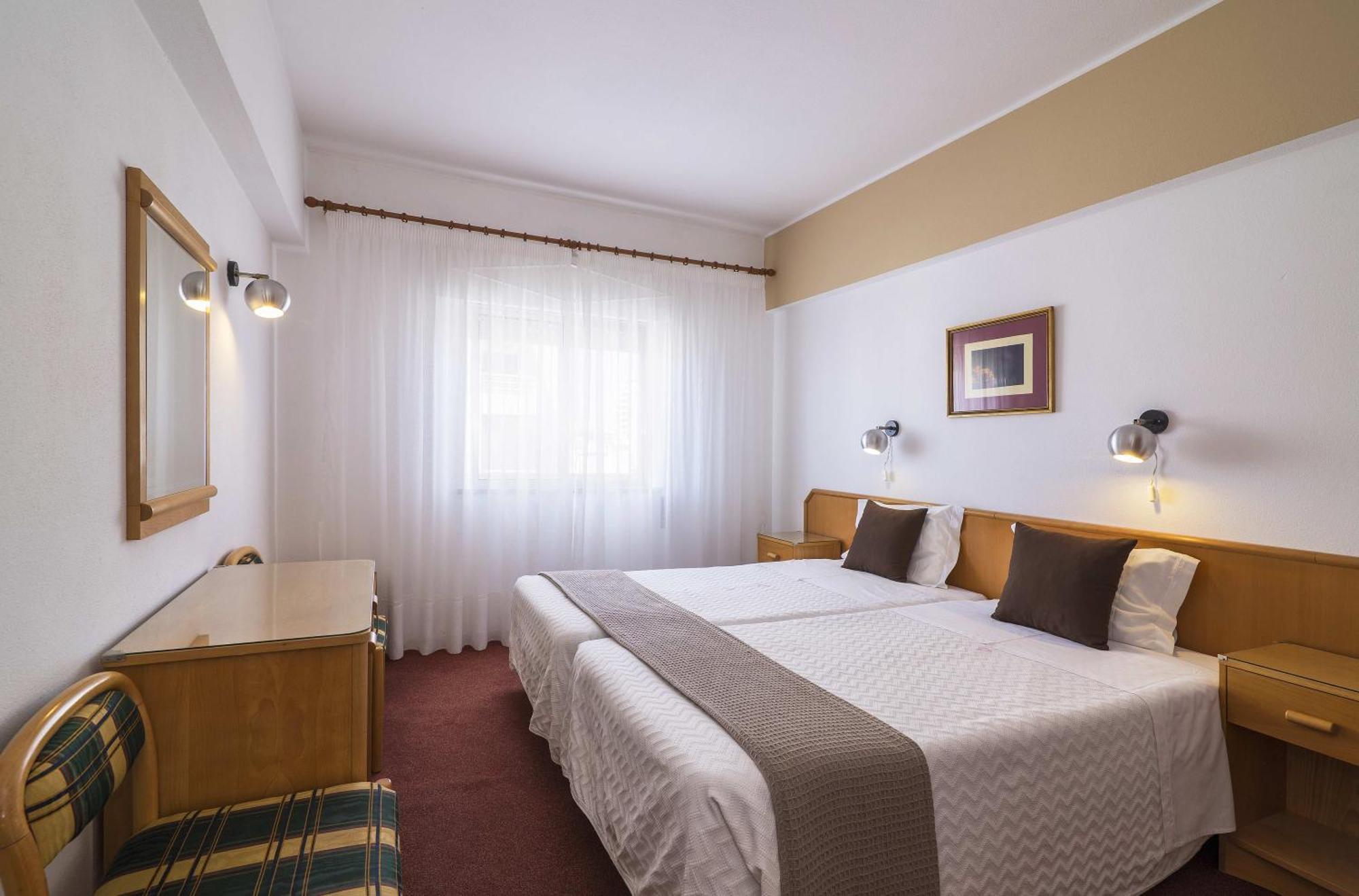 Rosamar Apartamentos Armacao de Pera Bilik gambar