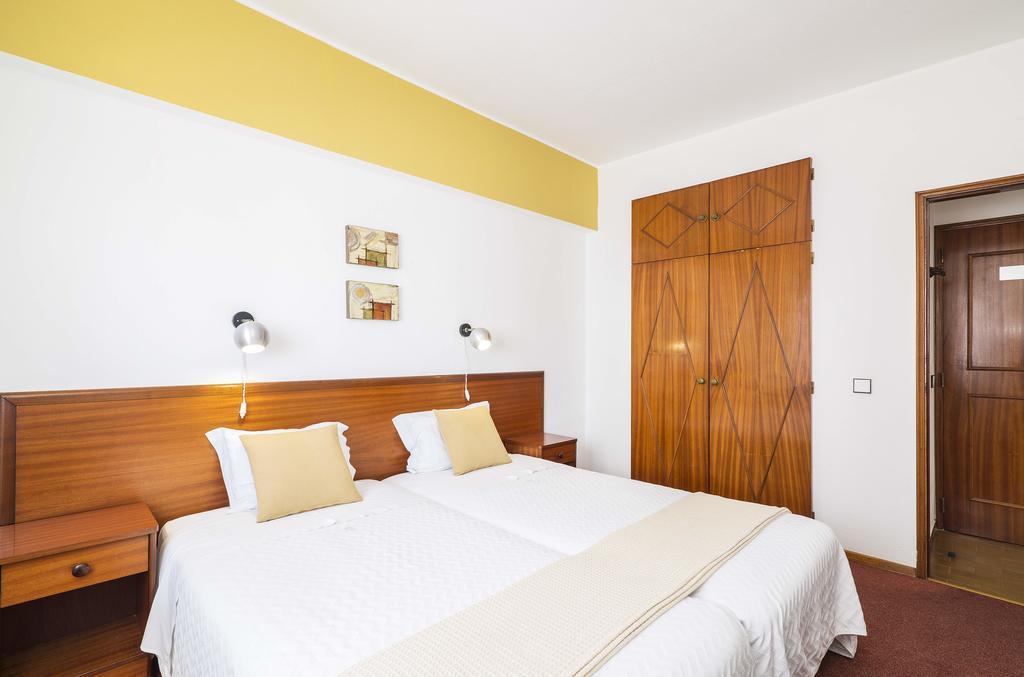 Rosamar Apartamentos Armacao de Pera Bilik gambar